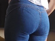 🍑🍑El culo de la mamá de mi mejor amigo🤤🔥la madura milf 👗madre de mi amigo y culo grande👩‍🍼👧 8/16