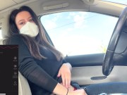 Un abonné contrôle mon lush pendant que je conduis. Je suis obligée de m'arrêter pour jouir! 13/16