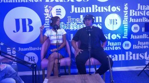 La abogada sexy Aishadanveer se folla al prisionero en Juan Bustos Podcast