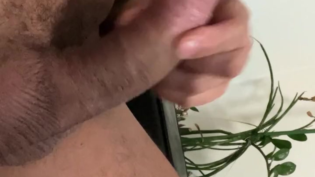 SOLO MASTURBATION SALLE DE BAIN CAUGHT STEPMOM - Free Sex Video - RedTube