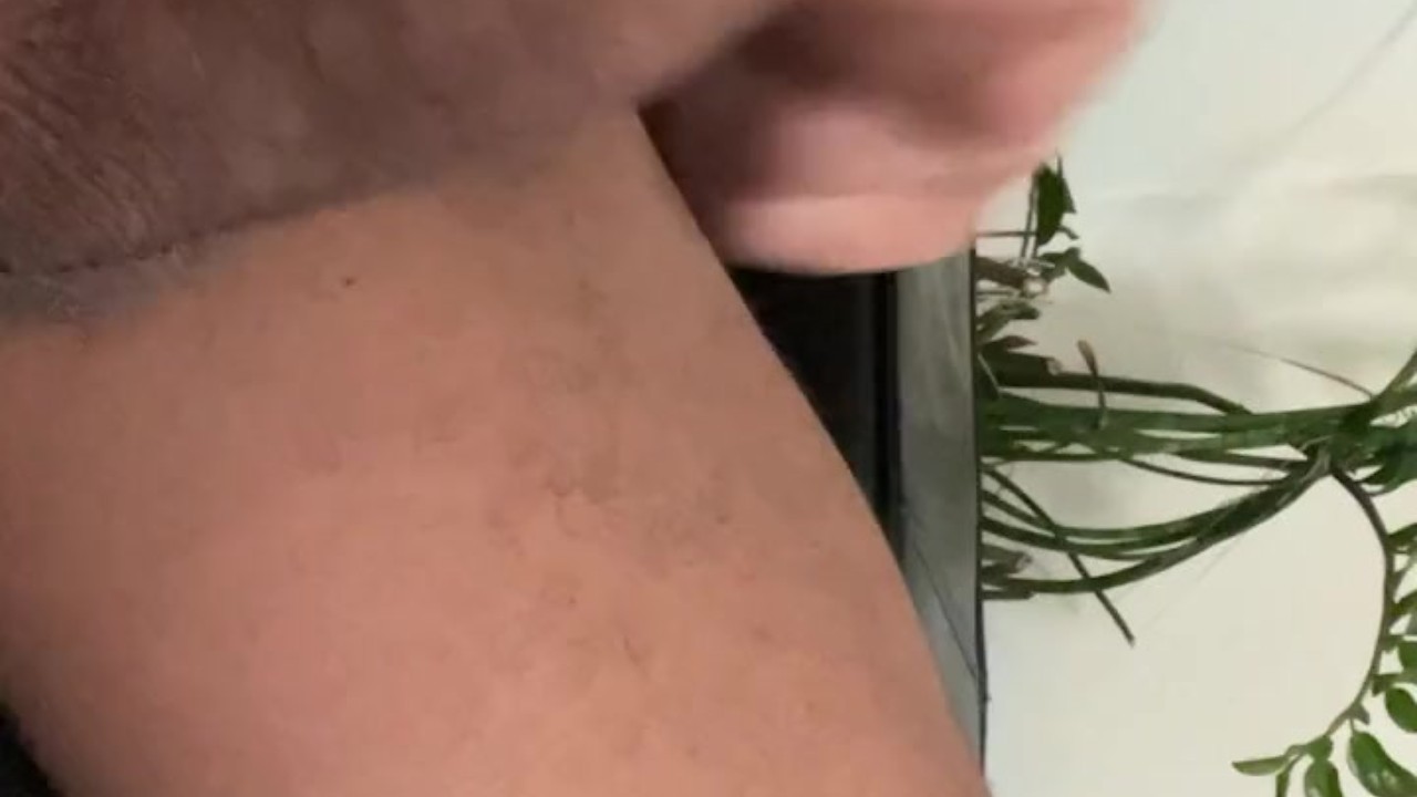 SOLO MASTURBATION SALLE DE BAIN CAUGHT STEPMOM - Free Sex Video - RedTube