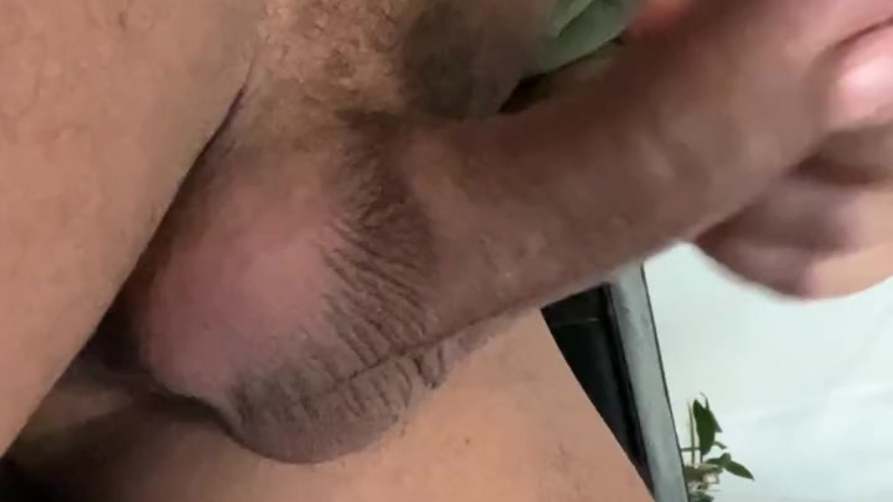 SOLO MASTURBATION SALLE DE BAIN CAUGHT STEPMOM - Free Sex Video - RedTube