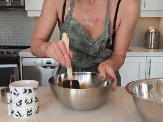 Getting horny while baking cookies so he gave me a cream pie in both holes!