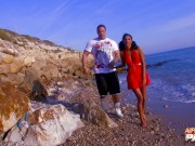 beach sex kicks off with cock sucking 1/16