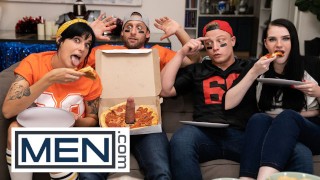 MEN - Dom King Sticks His Cock Through The Pizza Box For Some ...