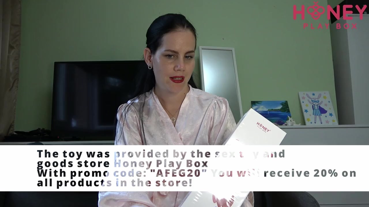 Unpacks and tests the Empress vibrator from Honey Play Box - Free Sex Video - RedTube