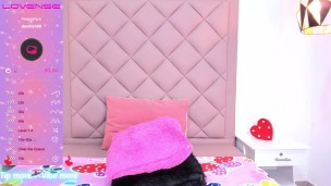 I am looking for a master to dominate me and make me eat cock all day like the little whore I am