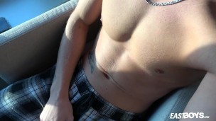 EastBoys - Muscle boy Tommy Gold jerks his big dick