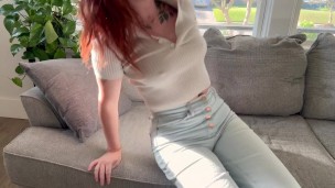 College girl SQUIRTS after a stressful day in class