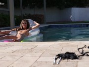 Hot Milf Tans Her Pussy, Begs For Big Cock To Spray Her Face 3/16