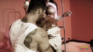 Messy brunette chick gets her pussy stretched with a thick dick