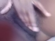 AMATEUR EBONY MILF PLEASURE CLIT BEFORE CUM