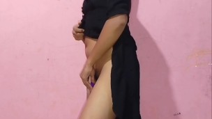 වැඩ ඇරිලා ආව ගමන් ඉන්න බැරි උනා... Aishu girl who aroused feelings alone.