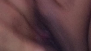 BBW Chubby girl masturbating in the bathroom. She makes me very horny with his messages