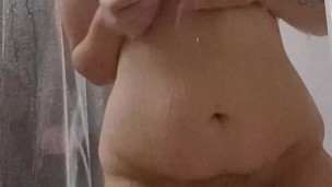 Short solo shower break 🚿