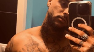 Damien custo sexy Guy