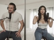 Gorgeous Latina Queen Cami Strella Gets Off With The Help Of Her Blind Date 4/16