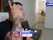 PLOMERO SE FOLLA EN LA COCINA  A LA ESPOSA DEL HOMBRE QUE LO CONTRATÓ-JACOB NEWMAN-PARTE 2