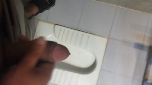 چه آب کیری پاچید بیا بخورش 💦💦
