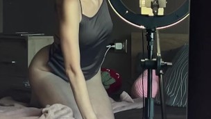 Beautiful bitch in lingerie shows her ass💕