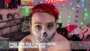 Sexy Skeleton Sucks DIck