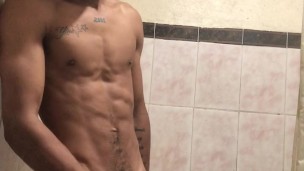 Follada En La Playa Con Una Polla Enorme. ¡vino Dentro De Mí!