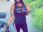 Biker babe - Screenshot 11 of 16 - HD