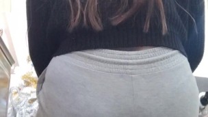 Fullweight facesitting in sweatpants