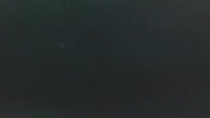 Gozando muito em cima da cadeira