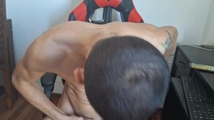 Huge muscle 9 inchs cock jerk and cum