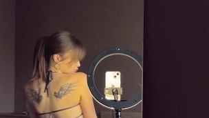 Beautiful bitch shows her ass💕