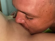 voy a comprar un computador y termino follandome al dueño