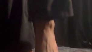 Try not to cum on pretty feet