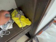 Le doy una bienvenida a mi latina hermanastra con mi enorme pene y llenarle su boca de mucha leche. 1/16