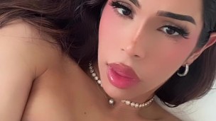 Would you date a girl that cums a lot