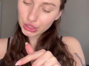 giantess likes to swallow those gummy bears - Screenshot 2 of 16 - Vore