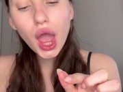 giantess likes to swallow those gummy bears - Screenshot 6 of 16 - HD