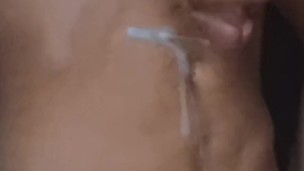 Horny stud cums all over himself