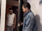 Mi vecino me come el culo a pelo 1/16