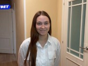 Уговорила меня остаться дома и отсосала в коридоре 2/16