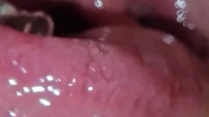 I swallow My delicious bracelet =]