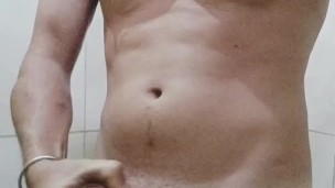 Llegando del trabajo me pegó un rico baño y me jalo..🔥🥵🍆