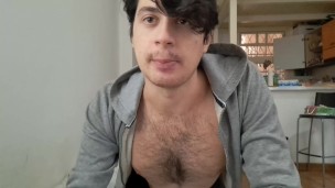 ragazzaccio rende la brioches più gustosa di sborra