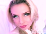 Beautiful Blonde Babe Beverly Hillson Gives Sensual Blowjob 5/16