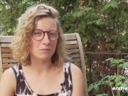 Ersties - Die schöne Zirkusartistin Manu zeigt eine heiße Nummer mit sich selbst 10/16