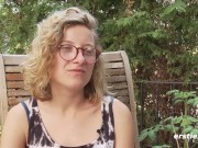 Ersties - Die schöne Zirkusartistin Manu zeigt eine heiße Nummer mit sich selbst 8/16