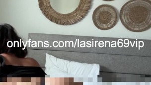 LaSirena69 Loves To Play Her Pussy With Showerhead