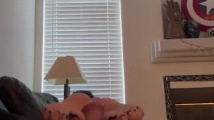 Sexy Latina soles make my dick spurt quick in the morning
