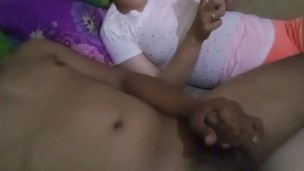 Bermasturbasi di depan umum itu menyenangkan