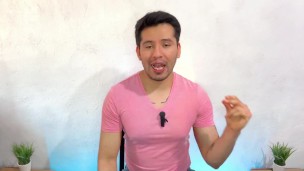 Hombre de traje dotado penetra al jovencito de la refaccionaria ! relato sexual